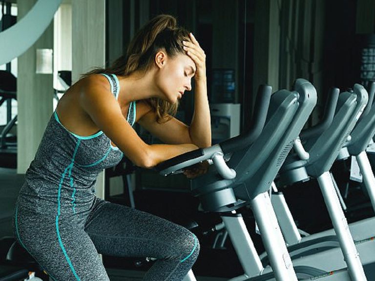 Không nên tập thể dục khi cơ thể đang quá mệt hoặc thiếu ngủ