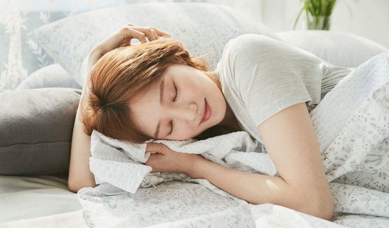 Ngủ đủ và tránh gây căng thẳng cho cơ thể