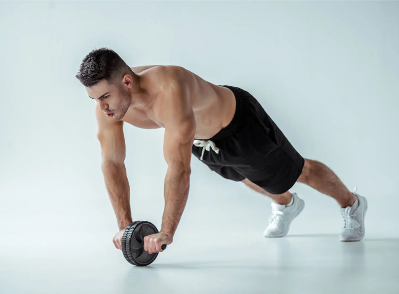 Tập Plank với con lăn