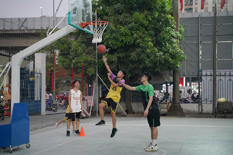 Trụ chơi bóng rổ học sinh