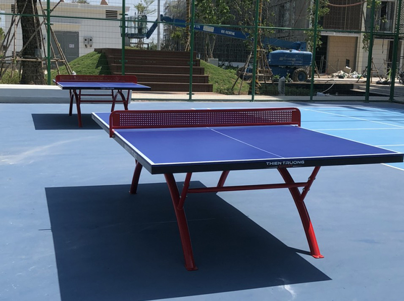 Bàn bóng bàn ngoài trời nên sử dụng chất liệu Composite