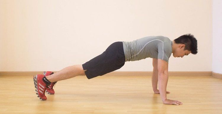 Đặt tay phù hợp khi hít đất